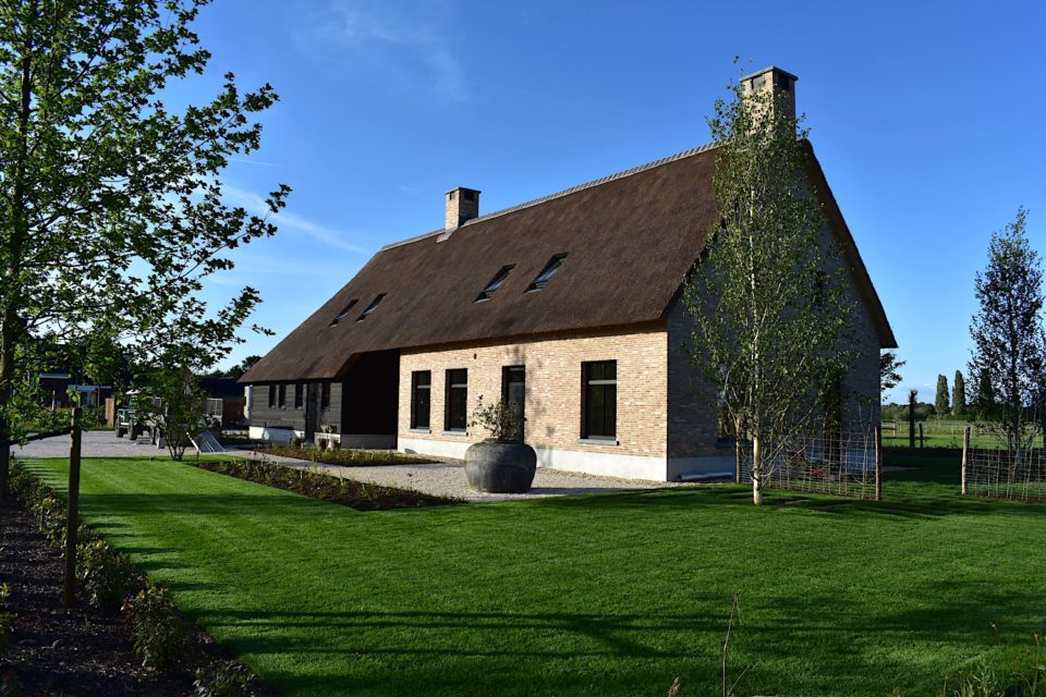 Hippisch project te Rijsbergen - Cis Van der Linden Tuinaanneming en -Architectuur