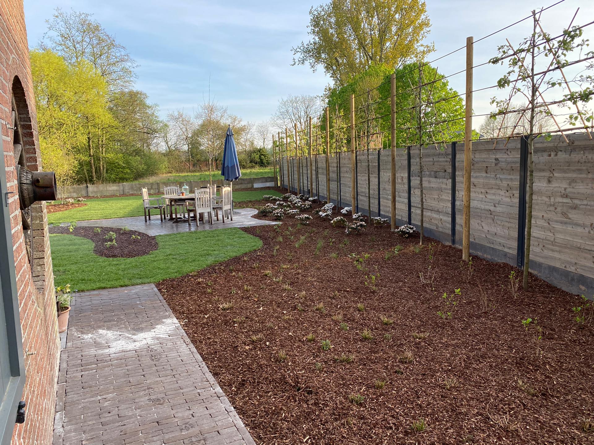 Privétuin te Brecht - Cis Van der Linden Tuinaanneming en -Architectuur
