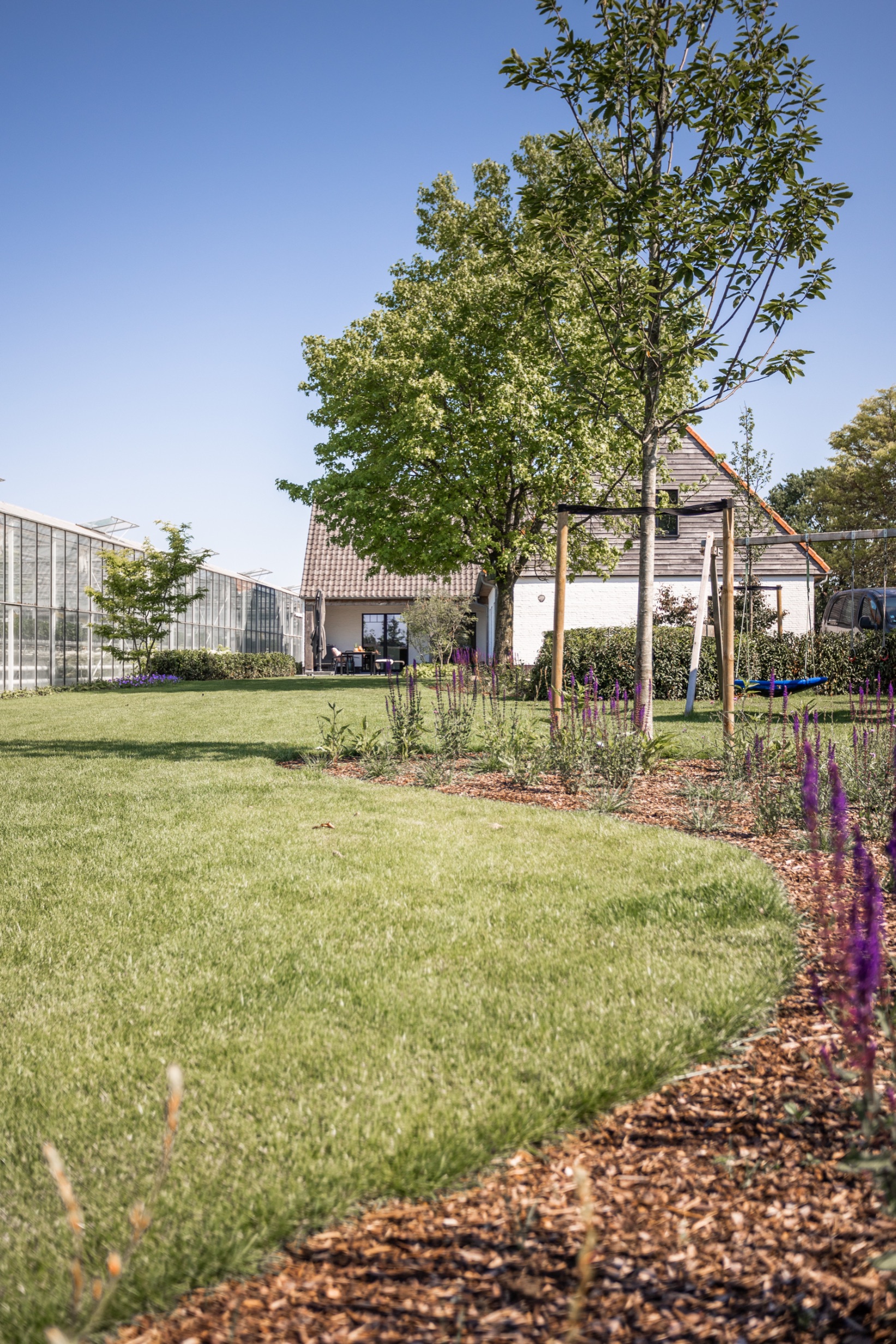 Betoverende Landelijke tuin - Cis Van der Linden Tuinaanneming en -Architectuur