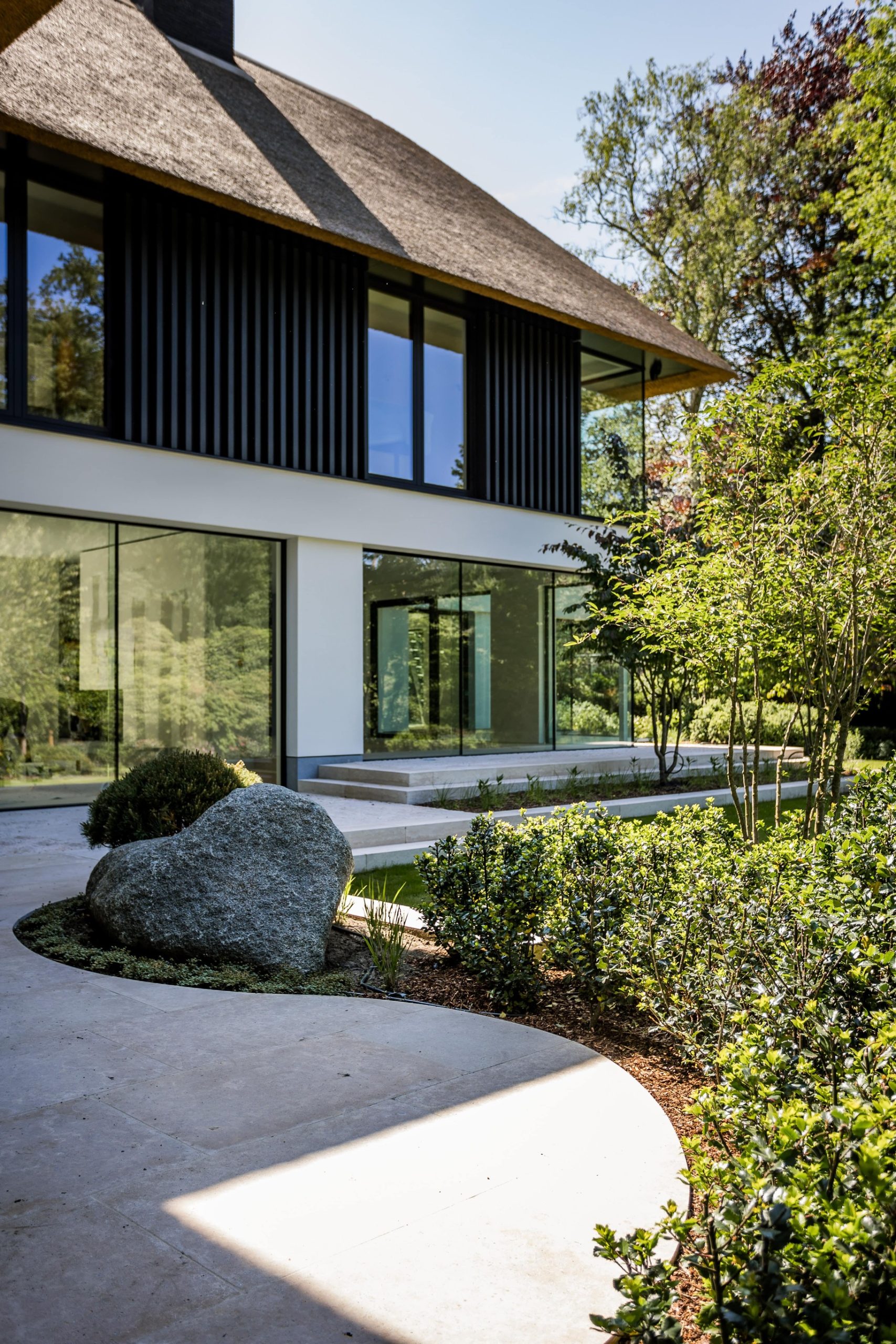 Villatuin te Brasschaat - Cis Van der Linden Tuinaanneming en -Architectuur