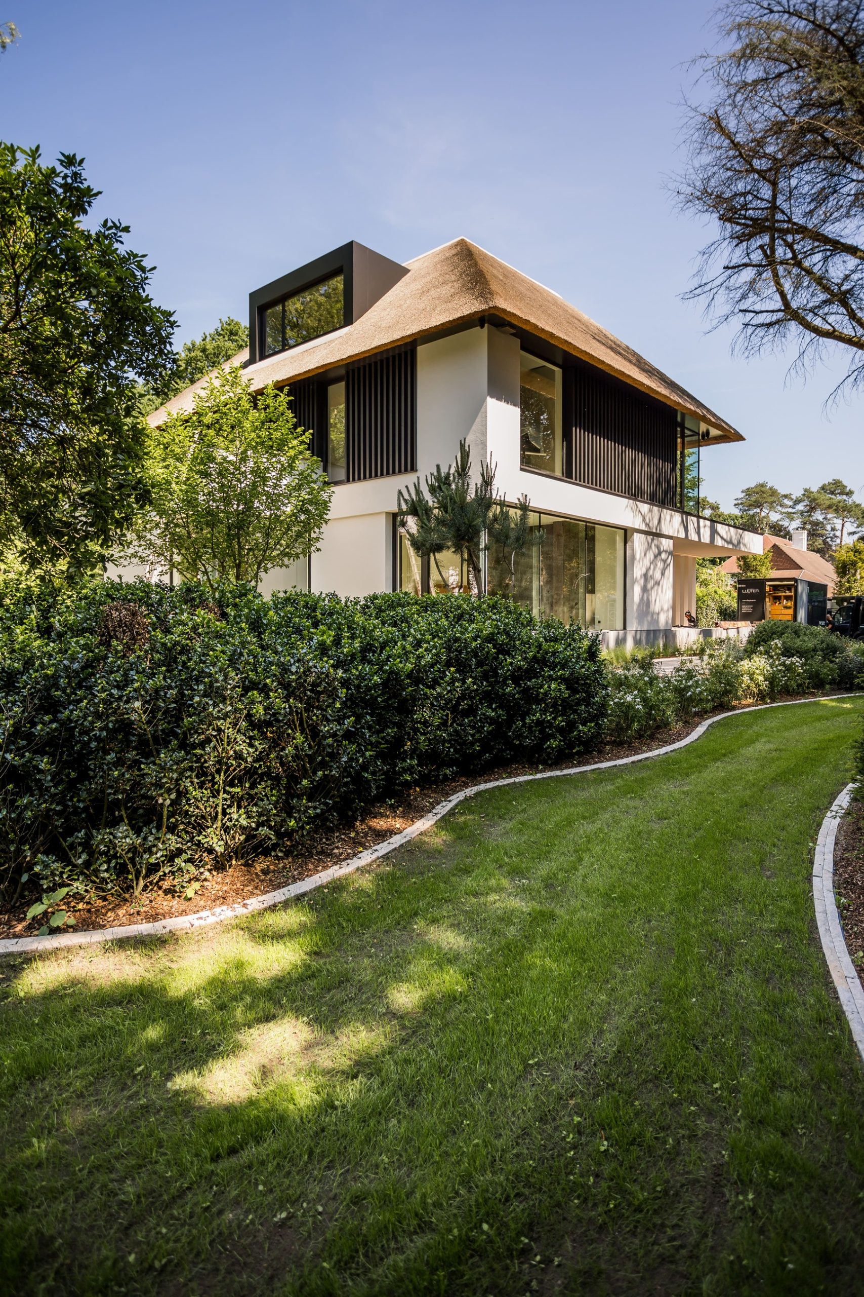 Villatuin te Brasschaat - Cis Van der Linden Tuinaanneming en -Architectuur